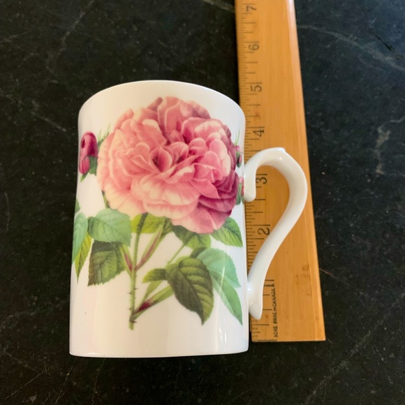 ROY KIRKHAM | “The Rose Collection” Fine Bone China Floral Mug. 2006 - Picture 8 of 9